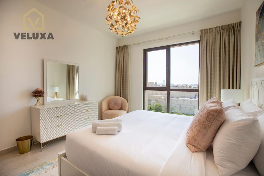 Veluxa - Luxury And Bright 1 Bedroom Apartment, Burj View! 迪拜 外观 照片