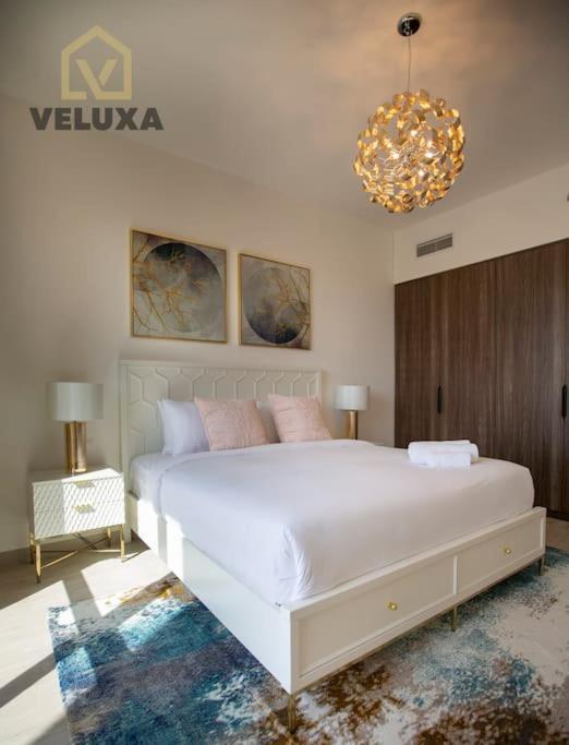 Veluxa - Luxury And Bright 1 Bedroom Apartment, Burj View! 迪拜 外观 照片