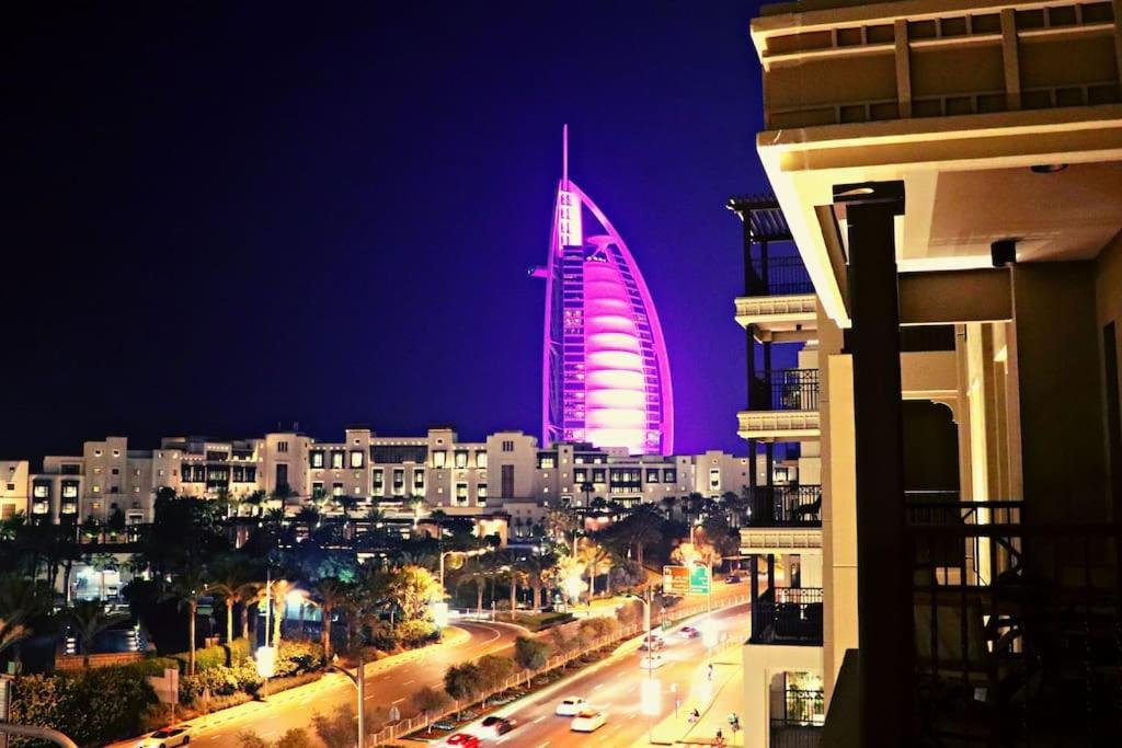Veluxa - Luxury And Bright 1 Bedroom Apartment, Burj View! 迪拜 外观 照片